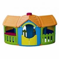 Домик с двумя пристройками